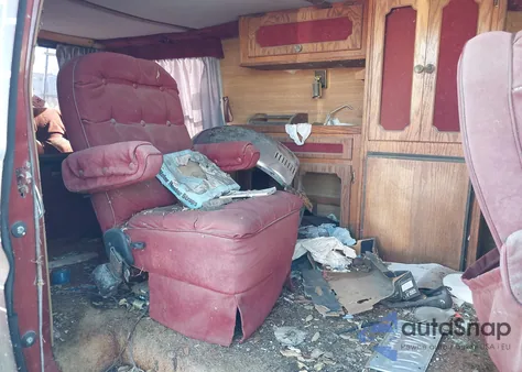 1985 Ford Econoline E150 Van from USA, damaged, VIN 1FDEE14G5FHB84460